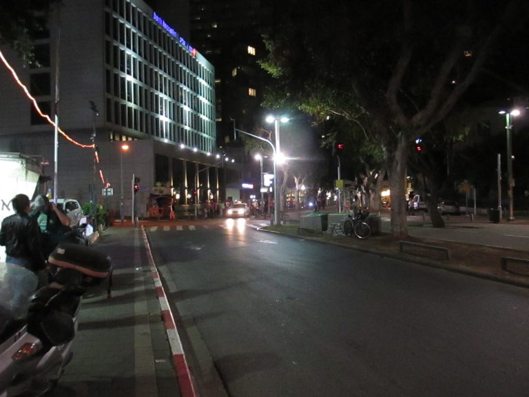 Tel-Aviv-sketches (2)