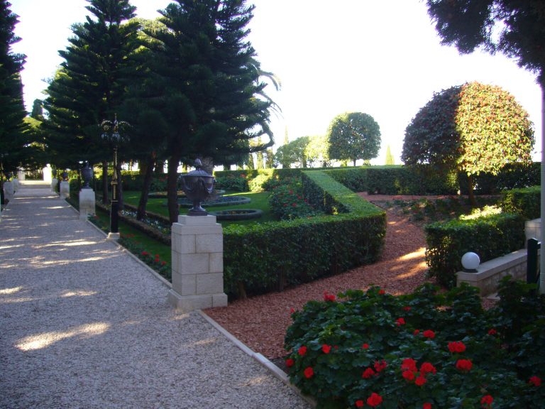 haifa-bahai-gardens (9)