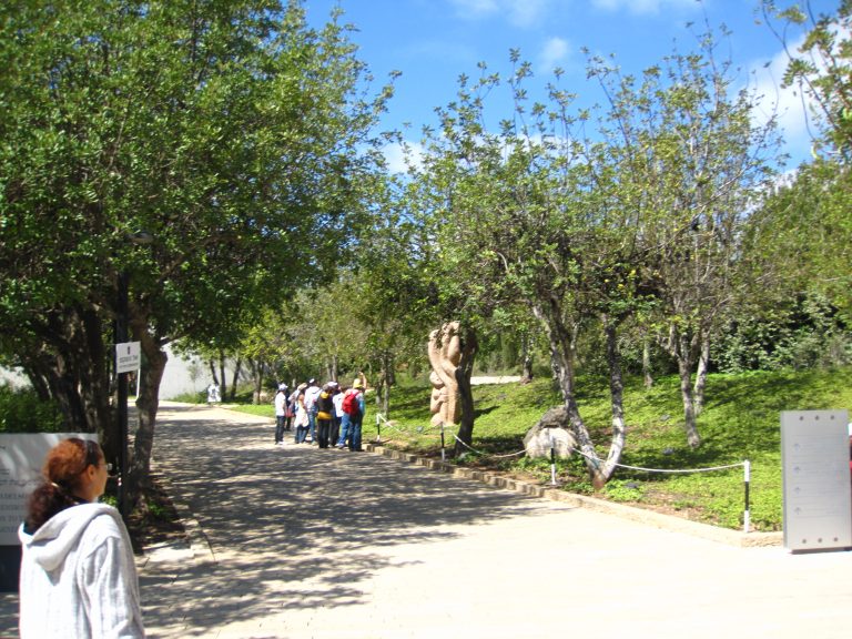 yad-vashem (1)